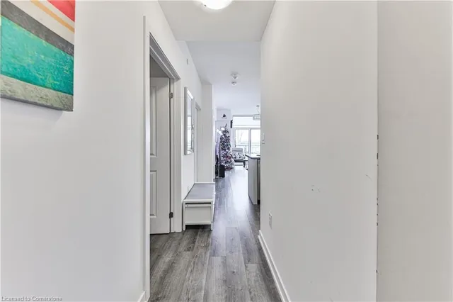 Additional image 8 of 470 Dundas St Unit 307