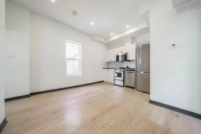 Additional image 32 of 32 Britannia Ave