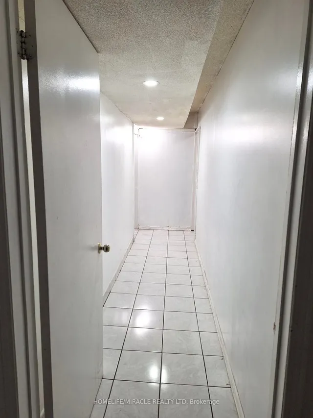 Additional image 15 of 3323 Jolliffe Ave