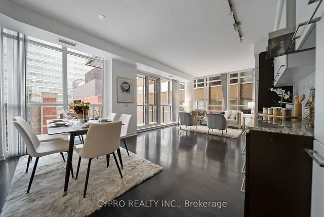 Additional image 5 of 770 BAY St Unit 601