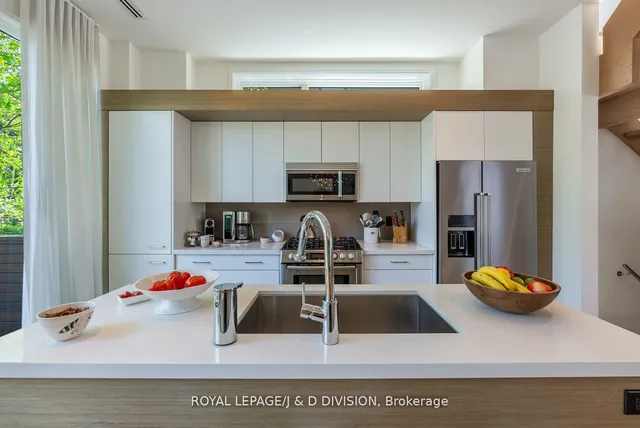 Additional image 6 of 13 Barfield Ave