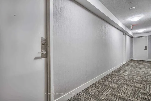 Additional image 3 of 1410 Dupont St Unit 2002