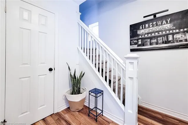 Additional image 38 of 49 East 31st St