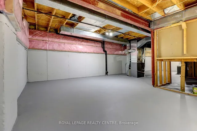 Additional image 33 of 3200 Hazelwood Ave