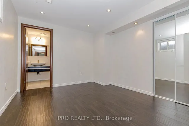 Additional image 36 of 185 Mcdougall Cross