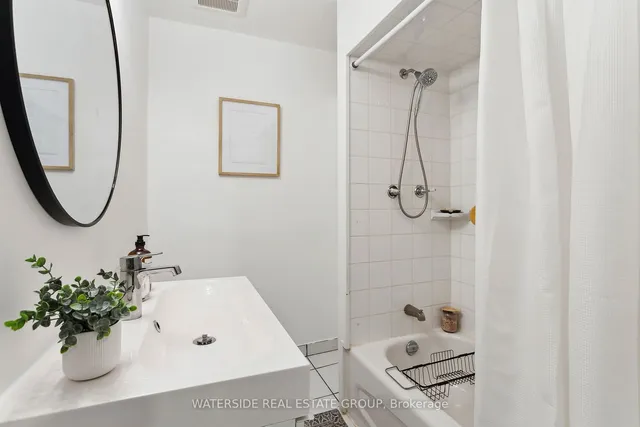 Additional image 29 of 201 Rosslyn Ave