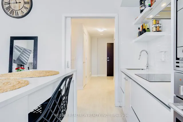 Additional image 9 of 2221 Yonge St Unit 2911