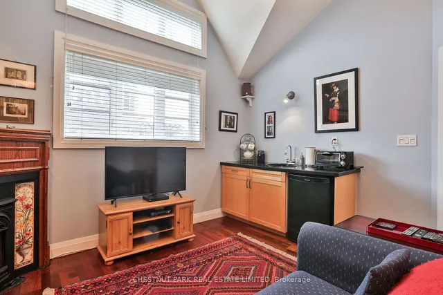 Additional image 30 of 27 Shaftesbury Ave