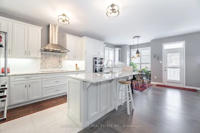 Additional image 12 of 1388 Connaught Terr