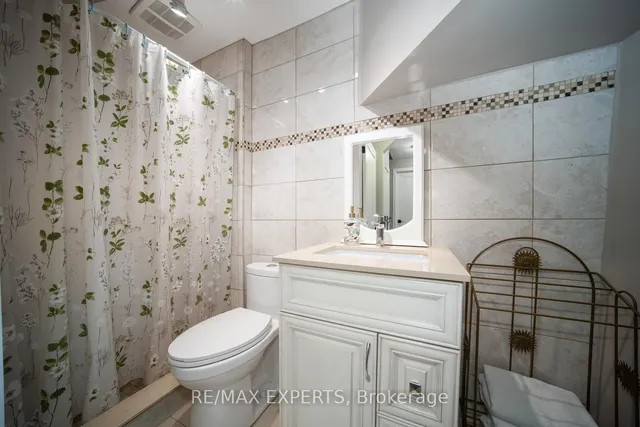 Additional image 32 of 42 Montcalm Pl