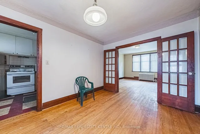 Additional image 11 of 8 MAIN St