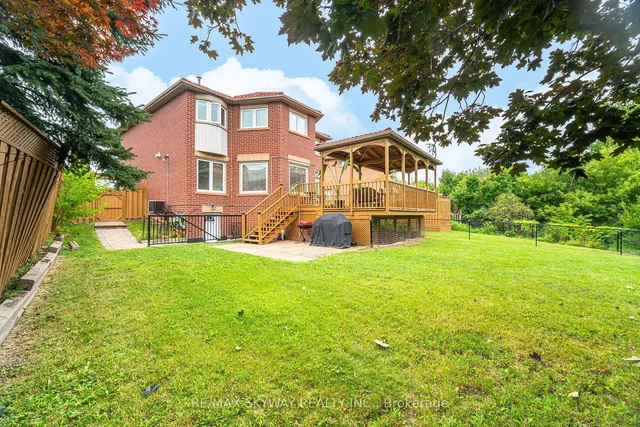 Additional image 37 of 122 Valonia Dr