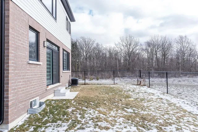 Additional image 25 of 55 Yale Dr