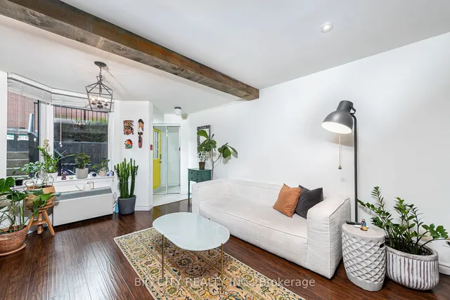 Additional image 6 of 570 Wellington St Unit 12B