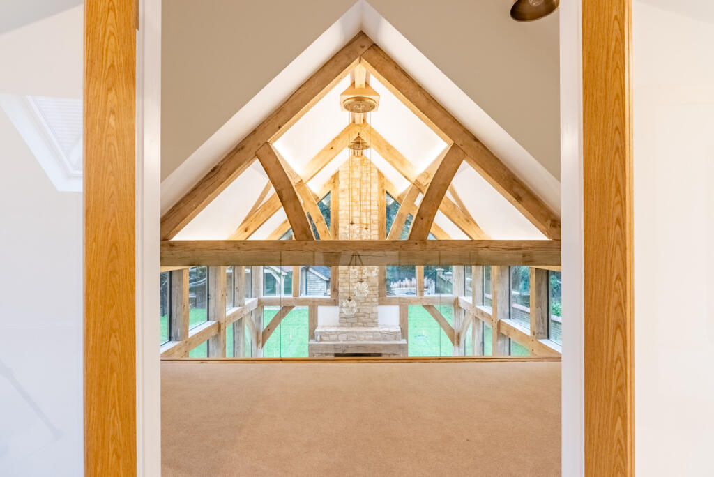 Additional image 29 of Oakridge, Drop Lane, Bricket Wood, St Albans, AL2