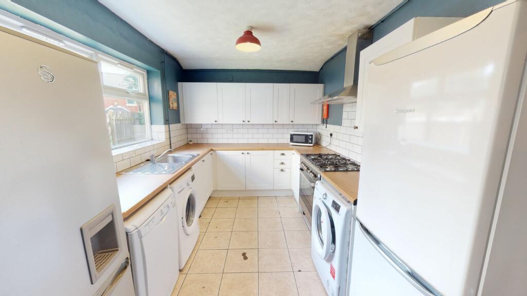 Primary image of 215 Rotton Park Road B16 0LS