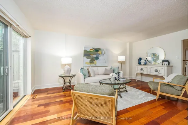 Additional image 16 of 43 Snowshoe Millway