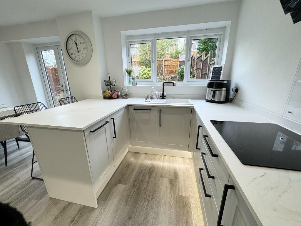 Additional image 3 of Dordon Close, B90