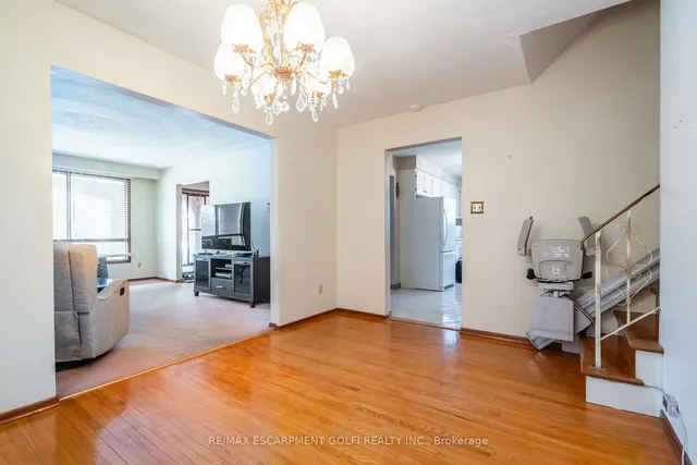 Additional image 10 of 662 West 5th St