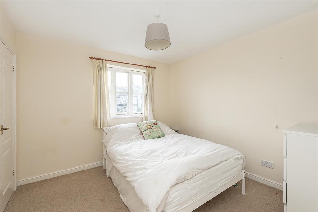 Additional image 5 of Vallance Place, Harpenden