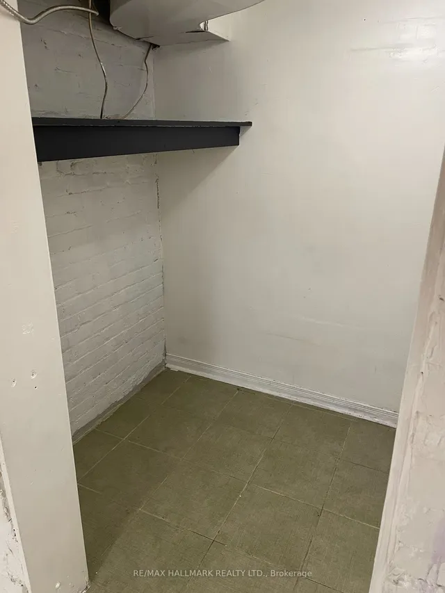 Additional image 31 of 177 Carlton St