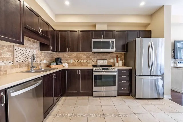 Additional image 18 of 45 Seabreeze Cres Unit 10