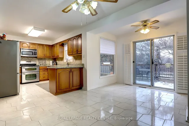 Additional image 10 of 3200 Hazelwood Ave