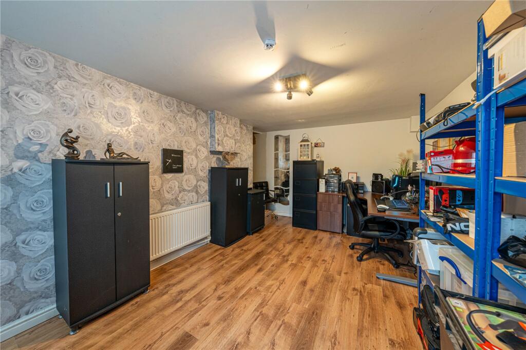 Additional image 26 of Faringdon, Tamworth, Staffordshire, B77