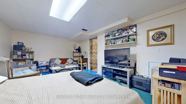 Additional image 22 of 24 Streamdale Crt