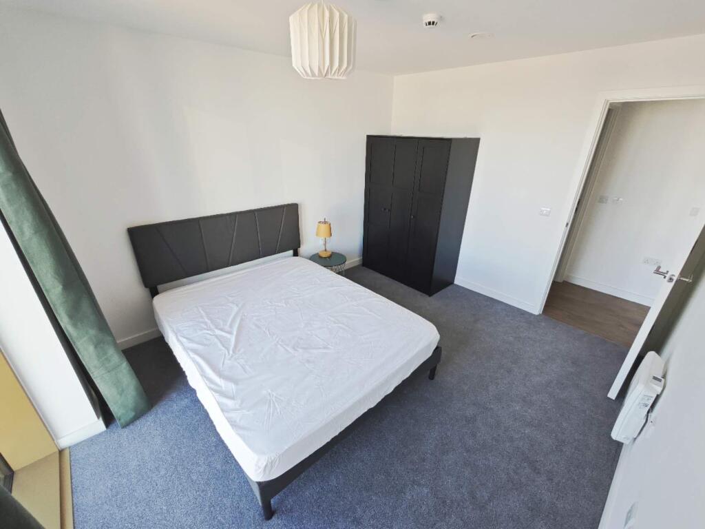 Additional image 6 of South Central, Essex Street, B5