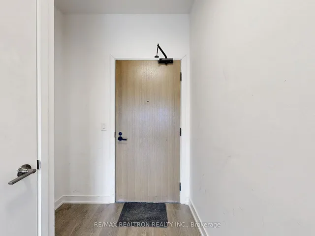 Additional image 24 of 8 Tippett Rd Unit 1001