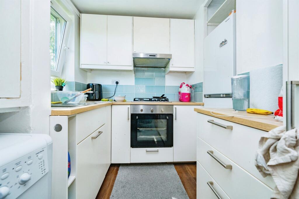 Additional image 6 of Hollybush Lane, Welwyn Garden City