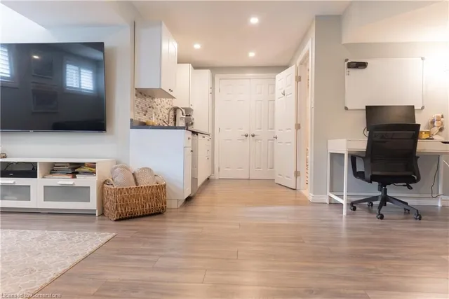 Additional image 33 of 183 Pumpkin Pass