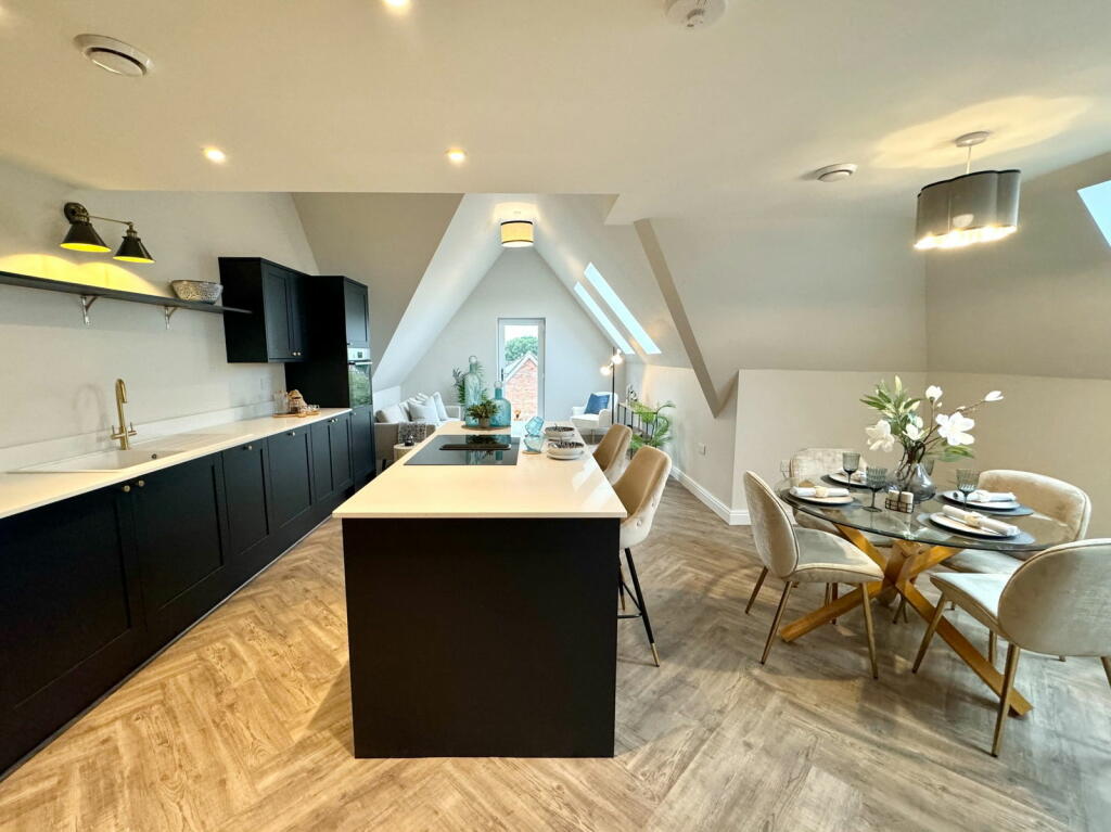 Additional image 3 of SHOW APARTMENT - OAK TREE PLACE, Tanworth Lane, Shirley