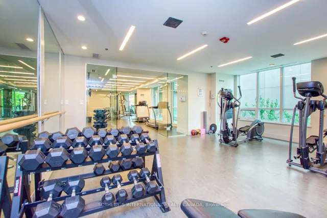 Additional image 17 of 377 Madison Ave Unit 504