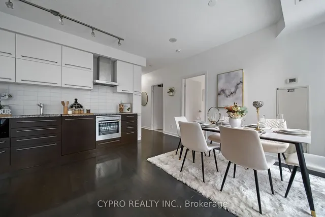 Additional image 7 of 770 BAY St Unit 601