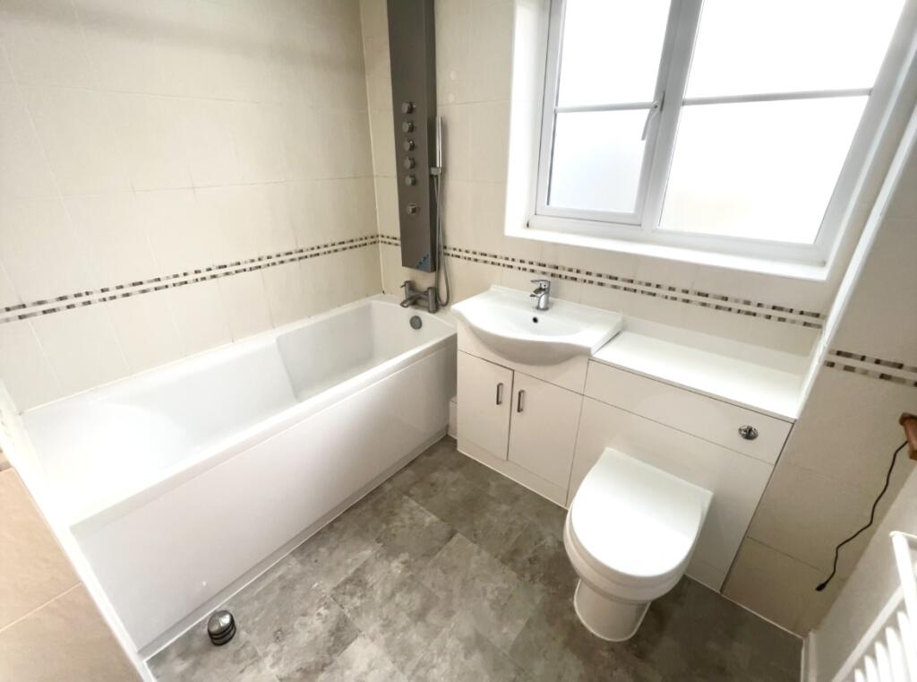 Additional image 12 of Colney Heath Lane, ST. ALBANS