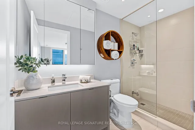 Additional image 15 of 55 Merchants' Wharf Unit 428