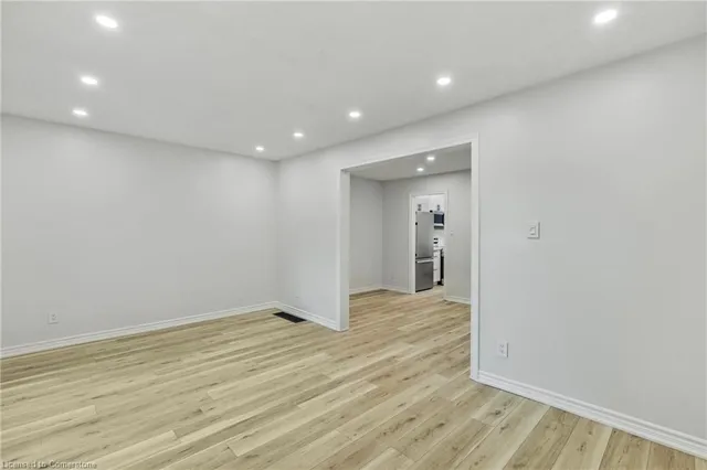 Additional image 11 of 1420 Garth St Unit 5