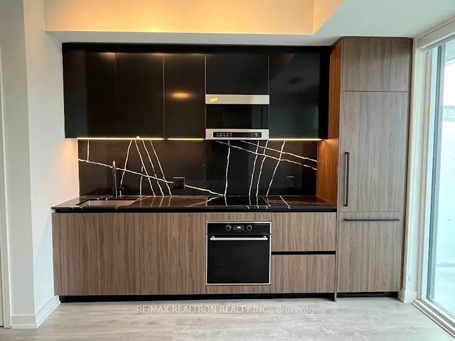 Additional image 18 of 425 Front St Unit 1003