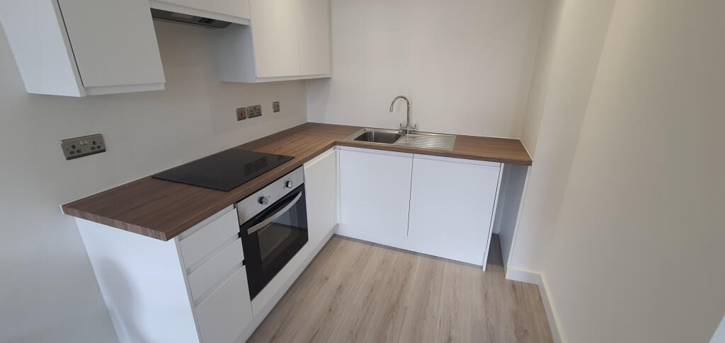 Additional image 4 of Conditioning House, Bradford, BD1