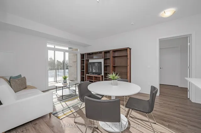 Additional image 16 of 320 PLAINS Rd Unit 220