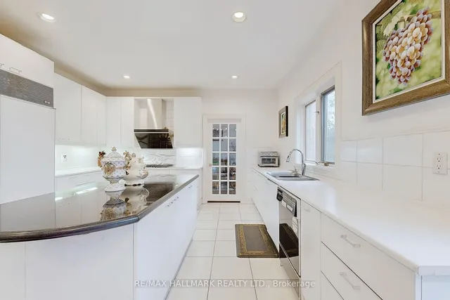 Additional image 13 of 11 Vernham Ave