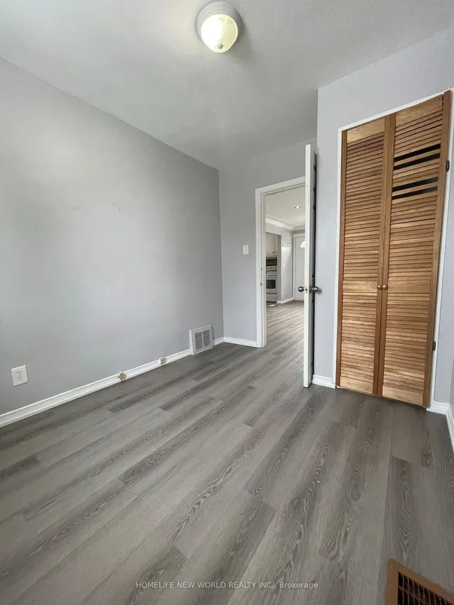 Additional image 6 of 295 Fennell Ave