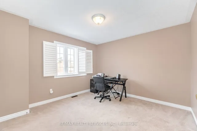 Additional image 22 of 25 Pape Dr