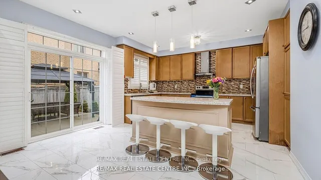 Additional image 16 of 1 Sage Meadow Cres