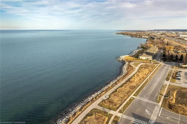 Additional image 46 of 122 Shoreview Pl