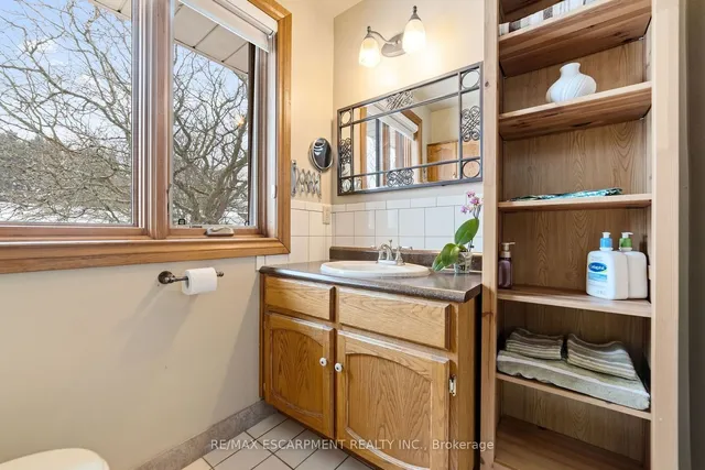 Additional image 24 of 274 LLOYMINN Ave