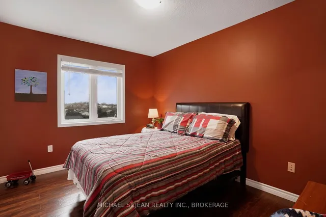 Additional image 20 of 91 Merrilee Cres