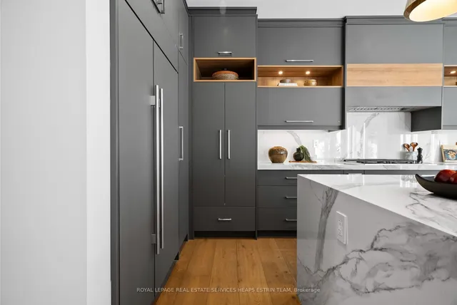 Additional image 10 of 39 Sharron Dr